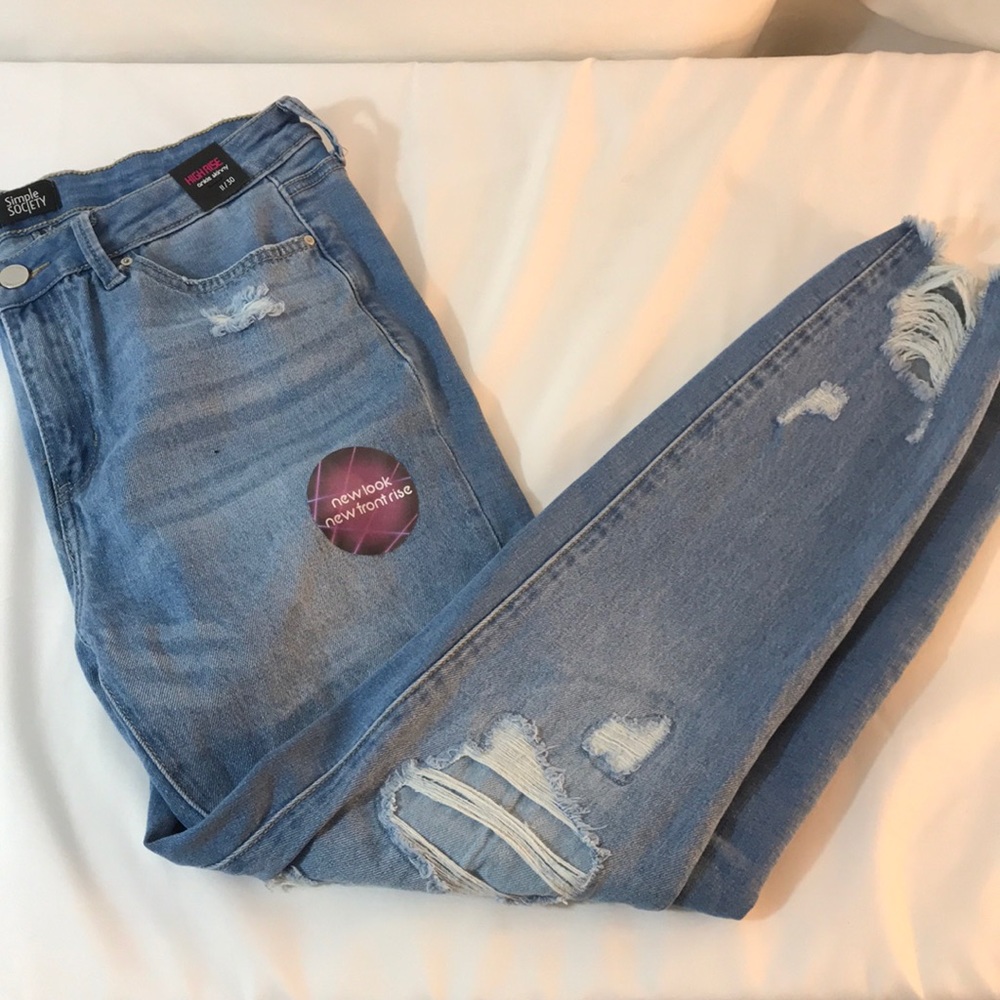 Women’s size 11 30 inch waist brand new